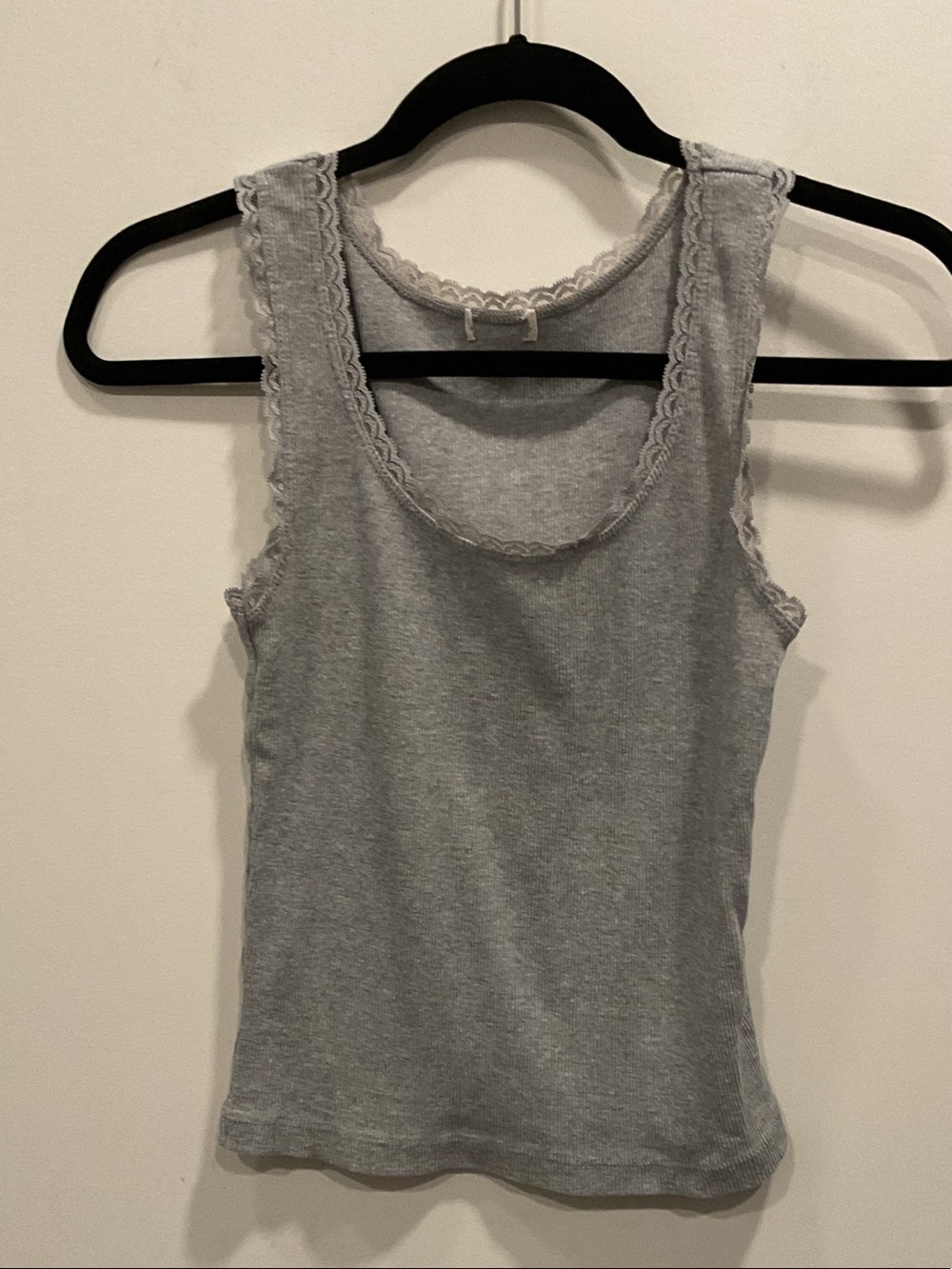 DONNI. The vintage rib lace tank